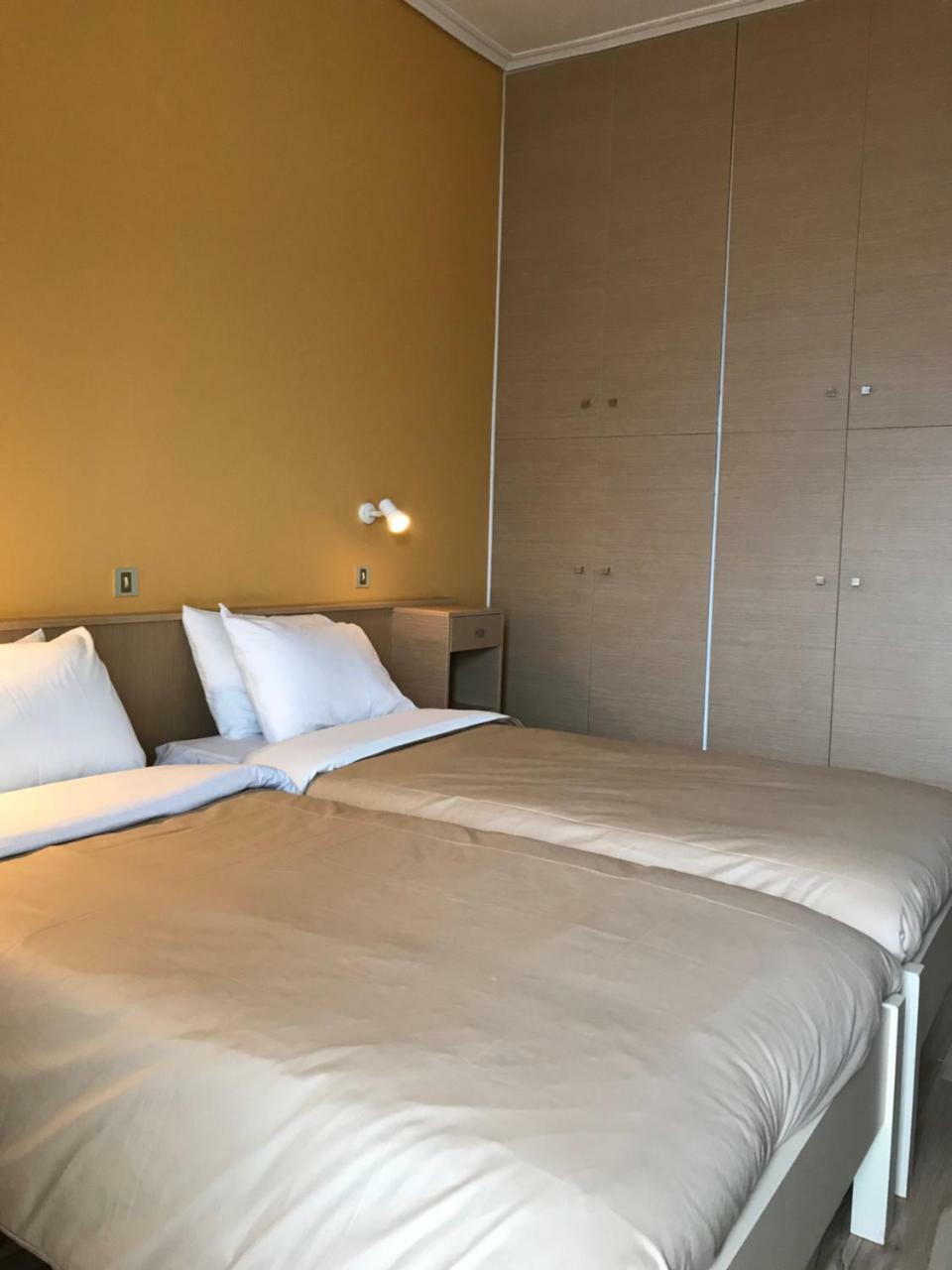 Galaxy Hotel Kárisztosz Kültér fotó